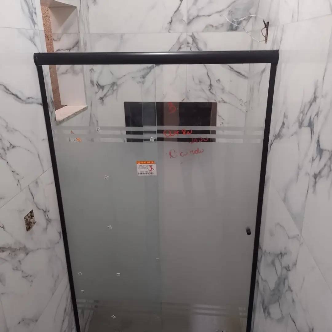 Box de Duche em Mármore
